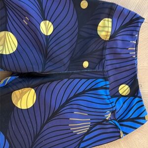 Blue & Yellow Abstract Leaf Print Leggings
